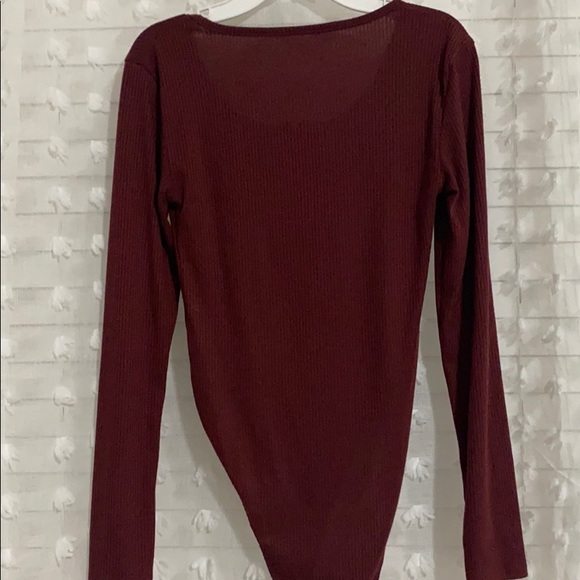 Maroon Bodysuit with button detailing - Picture 4 of 4